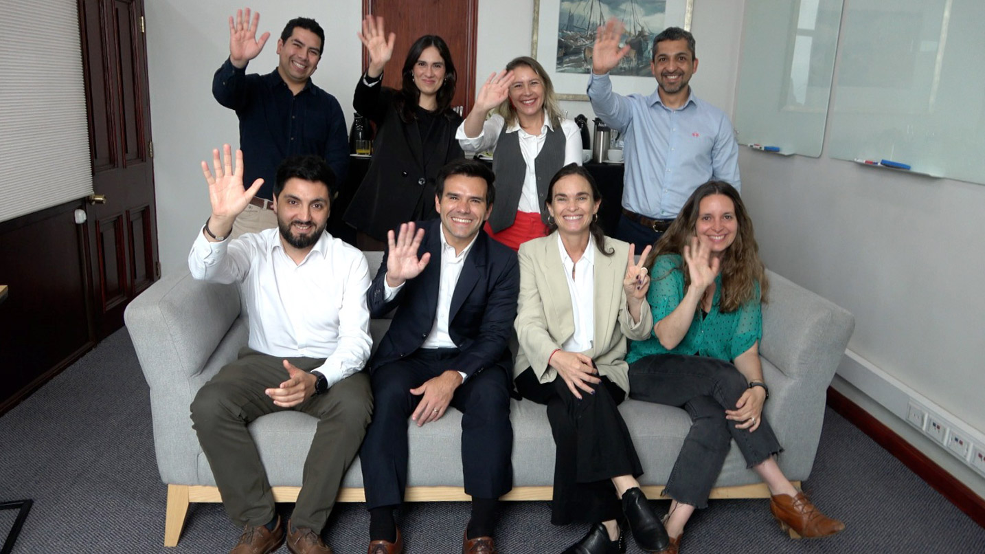 Ultraport y Simón de Cirene impulsan programa integral para fortalecer a proveedores locales de Arica y Valparaíso